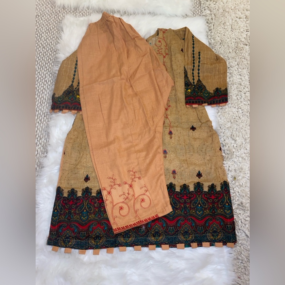 Dress - Picture 6 of 11